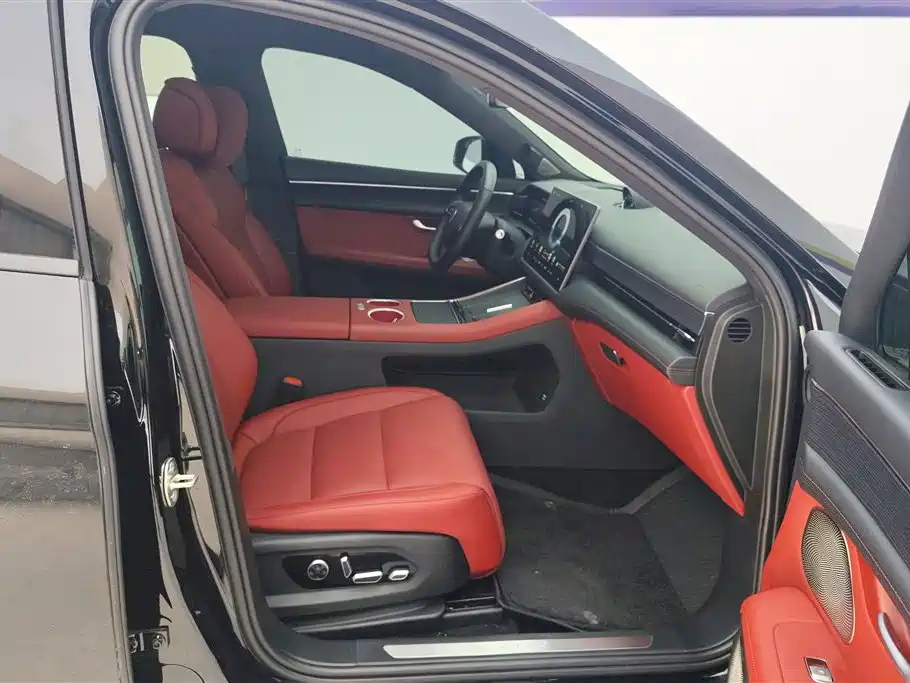 AITO Wenjie AITO M5 2025 Extended Range Ultra AWD фото 8
