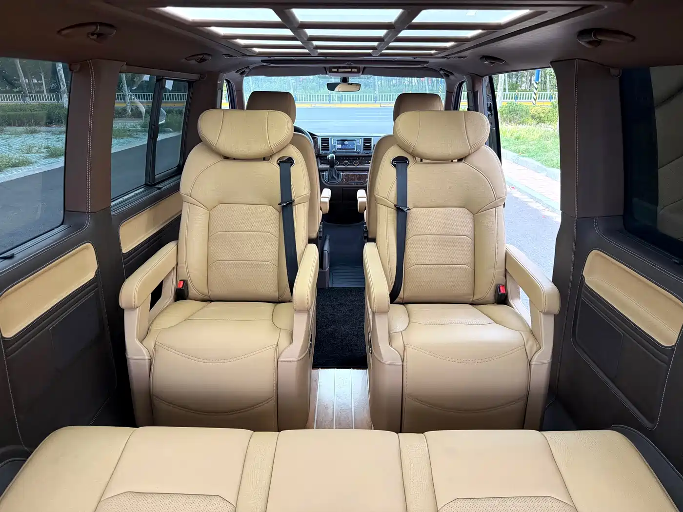 Volkswagen Caravelle 2018 2018 2.0TSI 4WD Luxury Edition 7-Seater