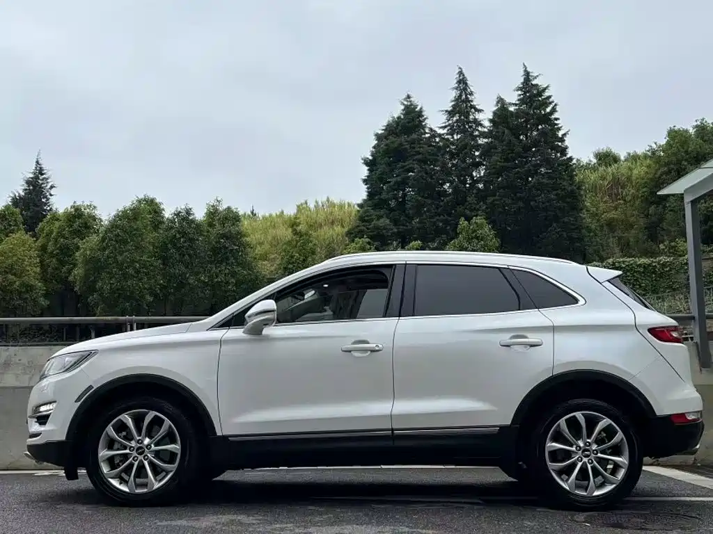 Lincoln MKC 2017 2017 2.0T 4WD Elegance Edition