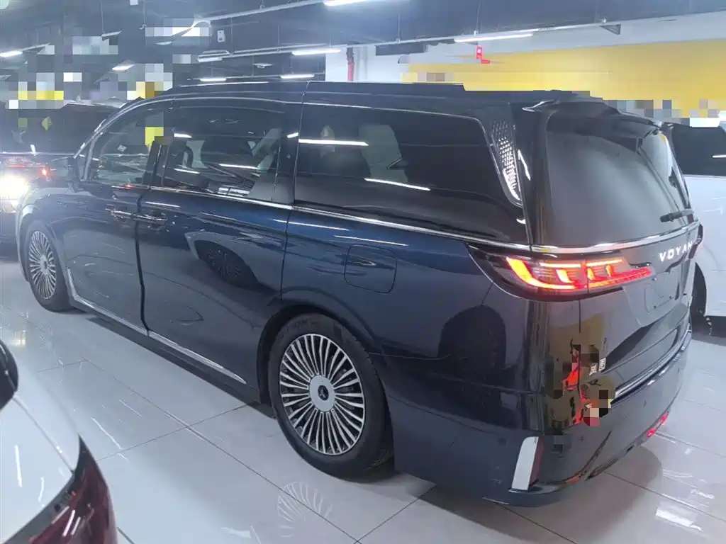 Voyah Auto Voyah Dreamer 2025 PHEV AWD Flagship Kunpeng Edition фото 5