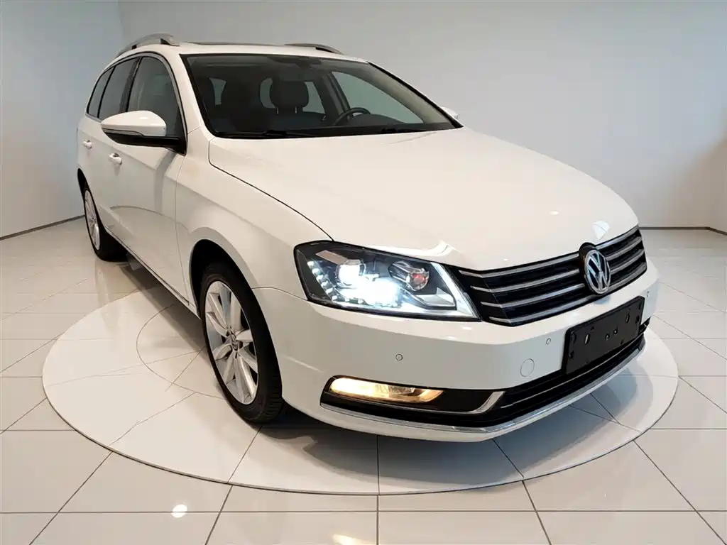 Volkswagen Magotan (Import) 2012 Wagon 2.0TSI Comfort фото 22