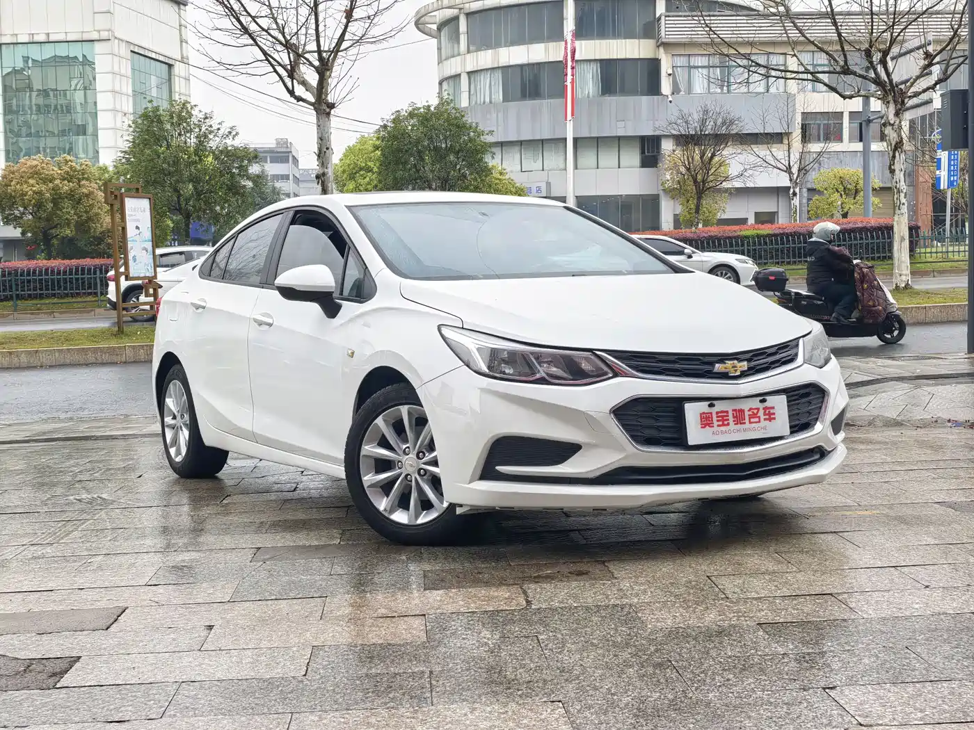 Chevrolet Cruze 2017 1.5L Automatic Pioneer Sunroof фото 3