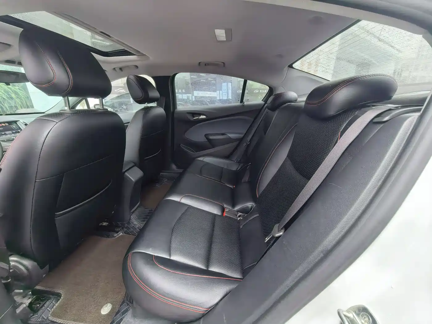Chevrolet Cruze 2017 1.5L Automatic Pioneer Sunroof фото 9
