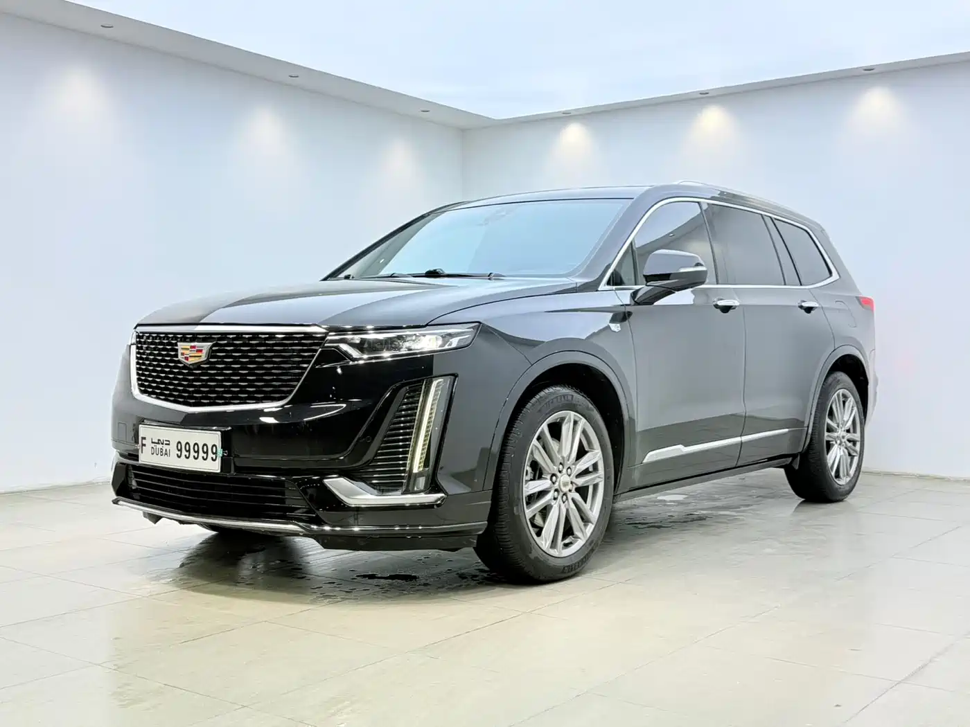 CADILLAC XT6