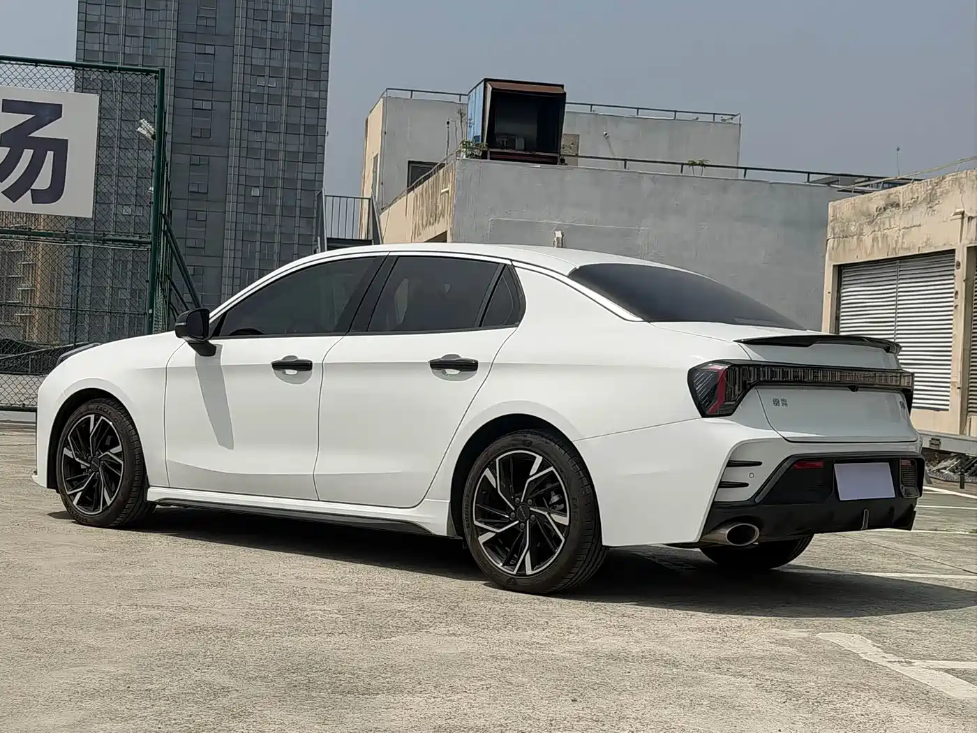 Lynk & Co 03 2023 2.0TD DCT Jin Pro фото 4