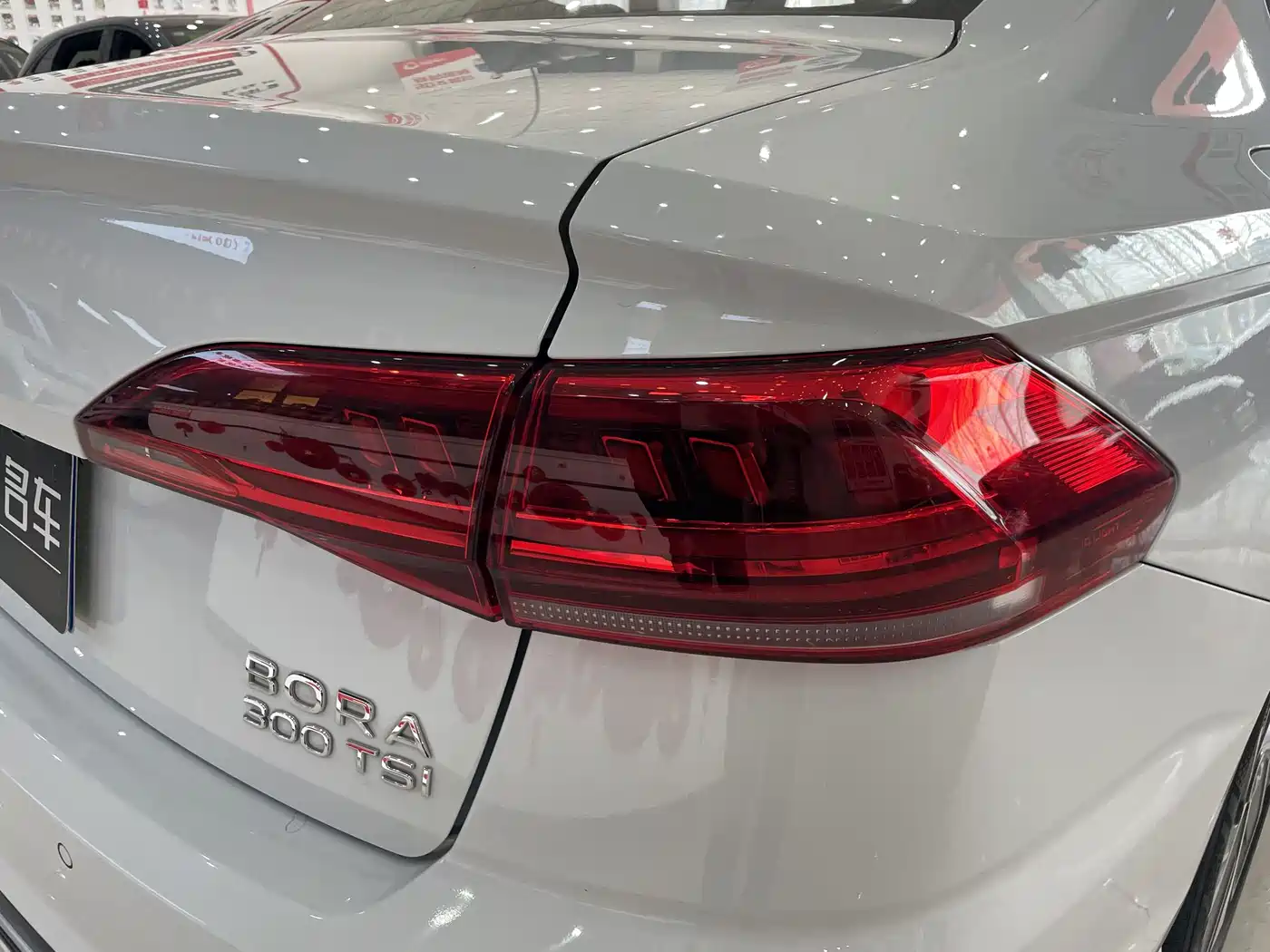 Volkswagen Bora 2023 300TSI DSG Premium Edition фото 12