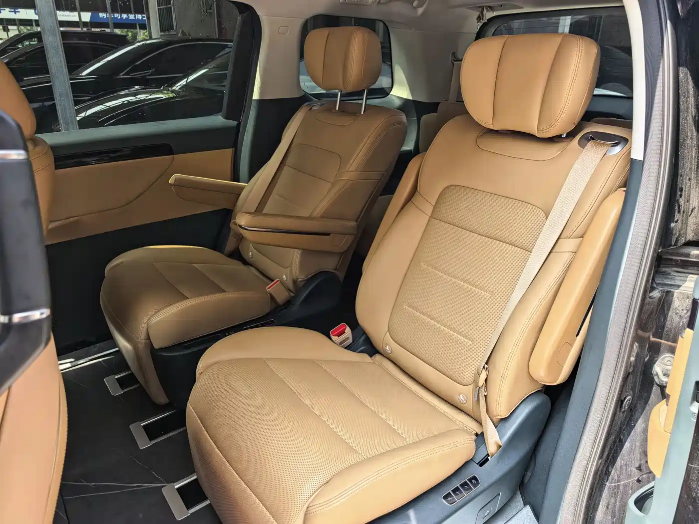 GAC Trumpchi Trumpchi E8 NEV 2024 Model 150km MAX фото 11