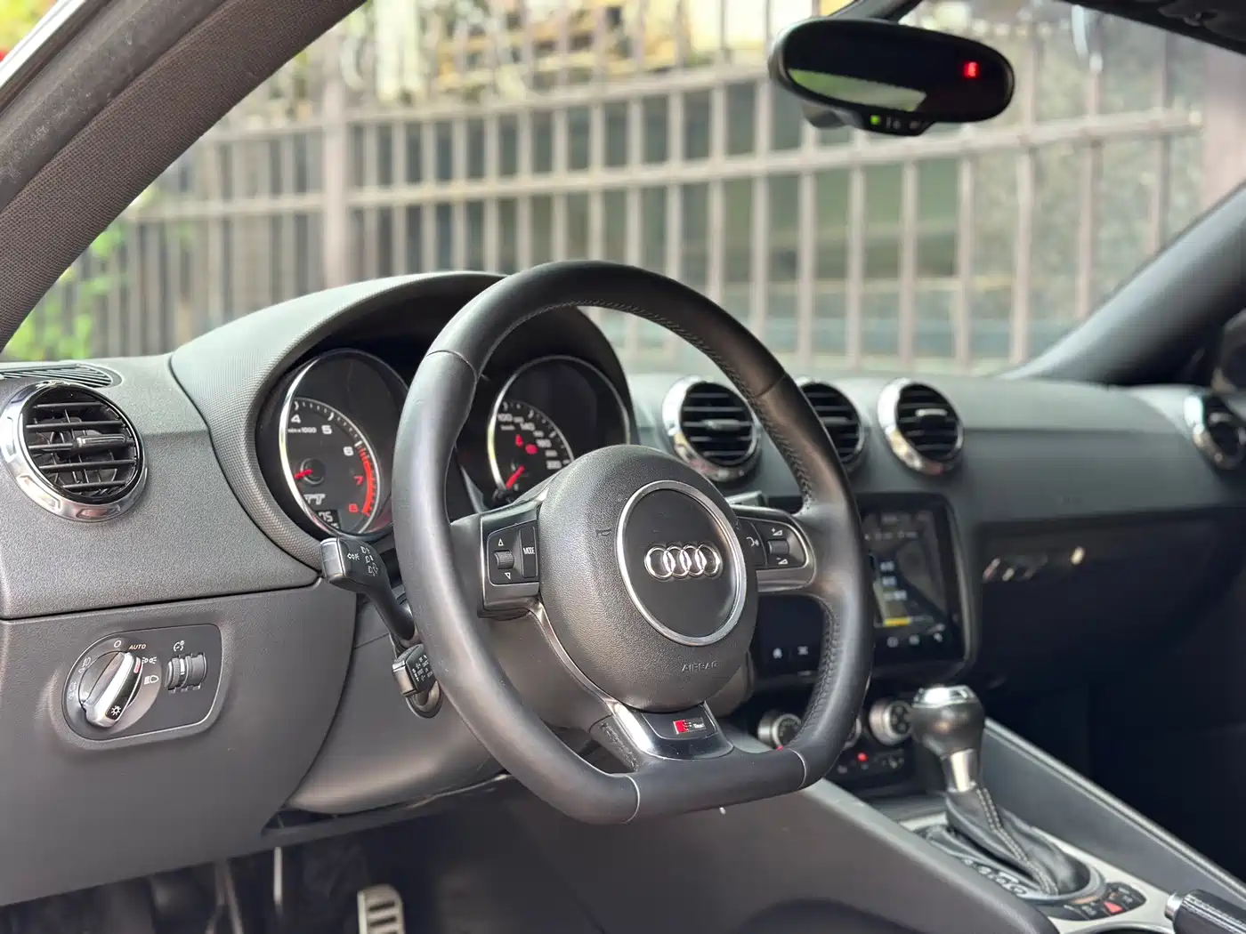 Audi TT 2012 2011 TT Coupe 2.0TFSI