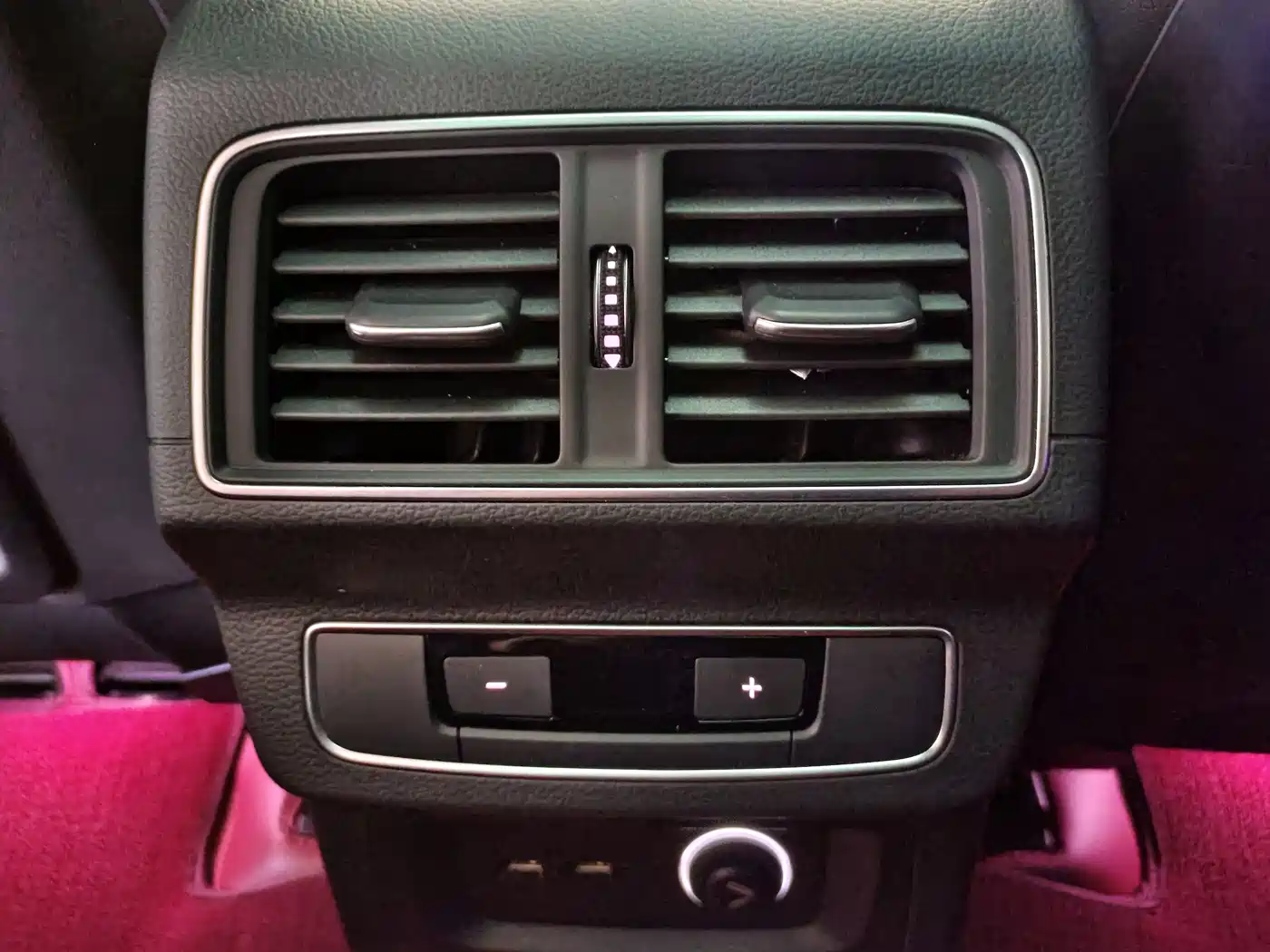 Audi Q5L 2022 40T Luxury Dynamic фото 14