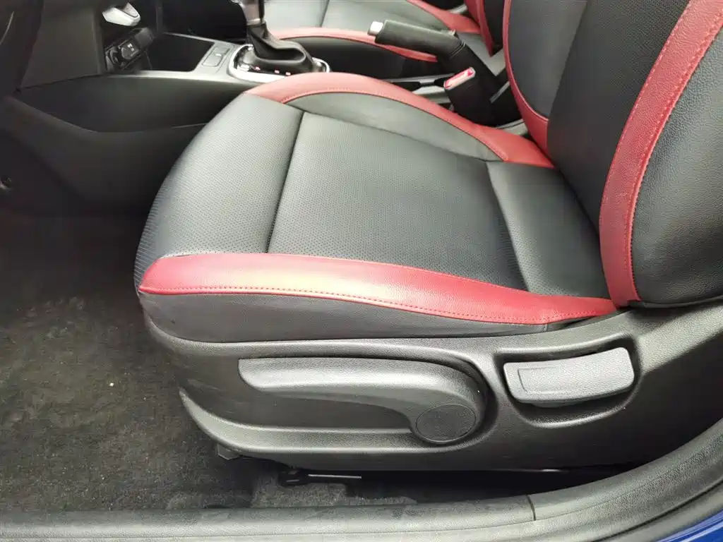 Kia KX CROSS 2018 1.6L Automatic Smart Sunroof Edition фото 20