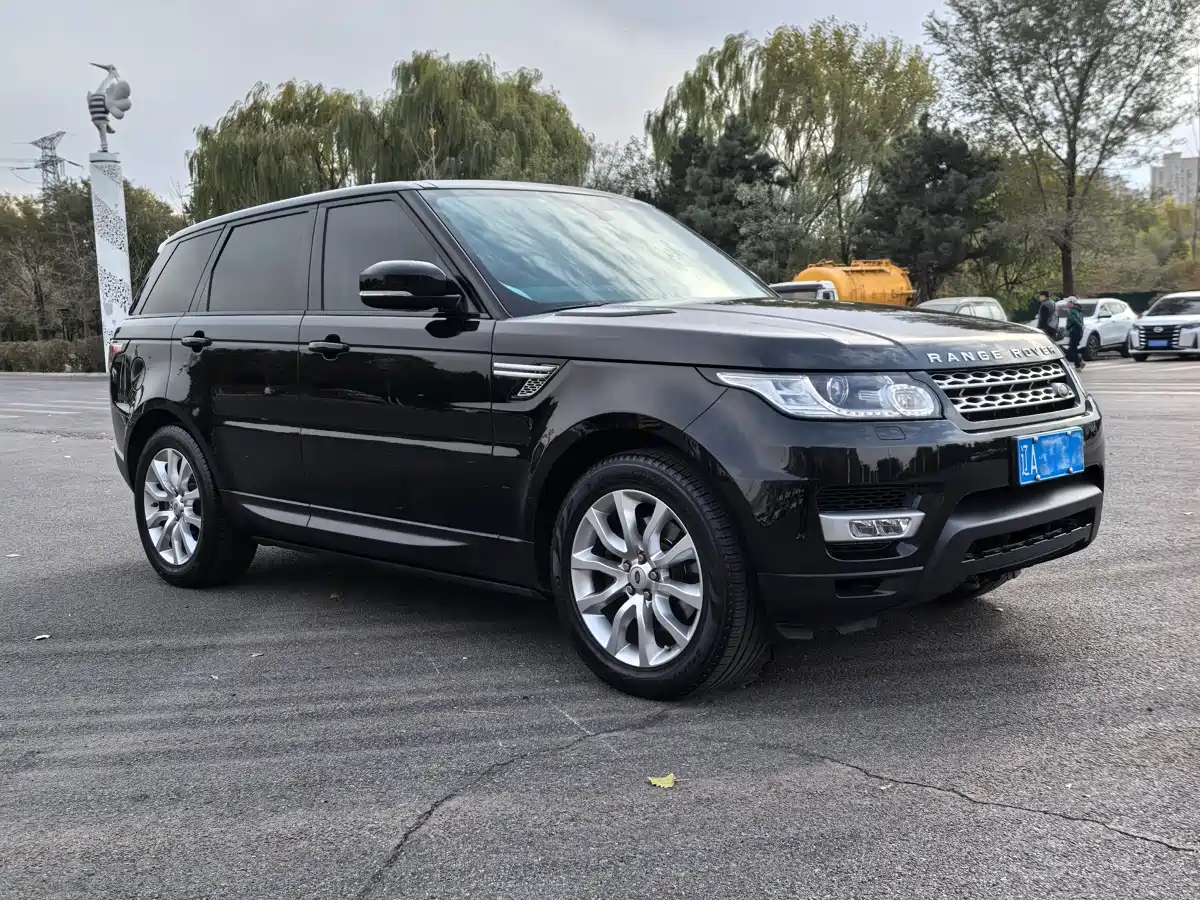 Land Rover Range Rover Sport 2015 3.0 SC V6 HSE фото 2