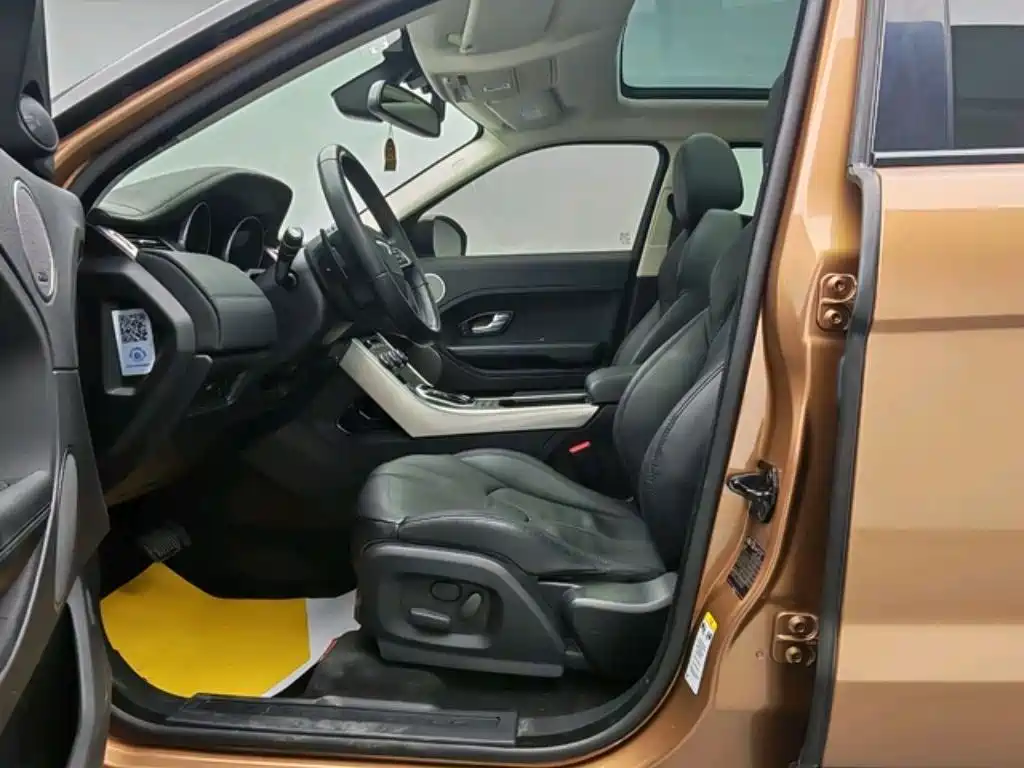 Land Rover Range Rover Evoque (Import) 2014 2.0T 5-door Brilliance Premium фото 7