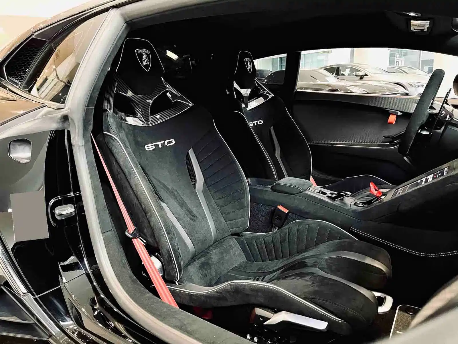Фото 8 - Lamborghini Huracán