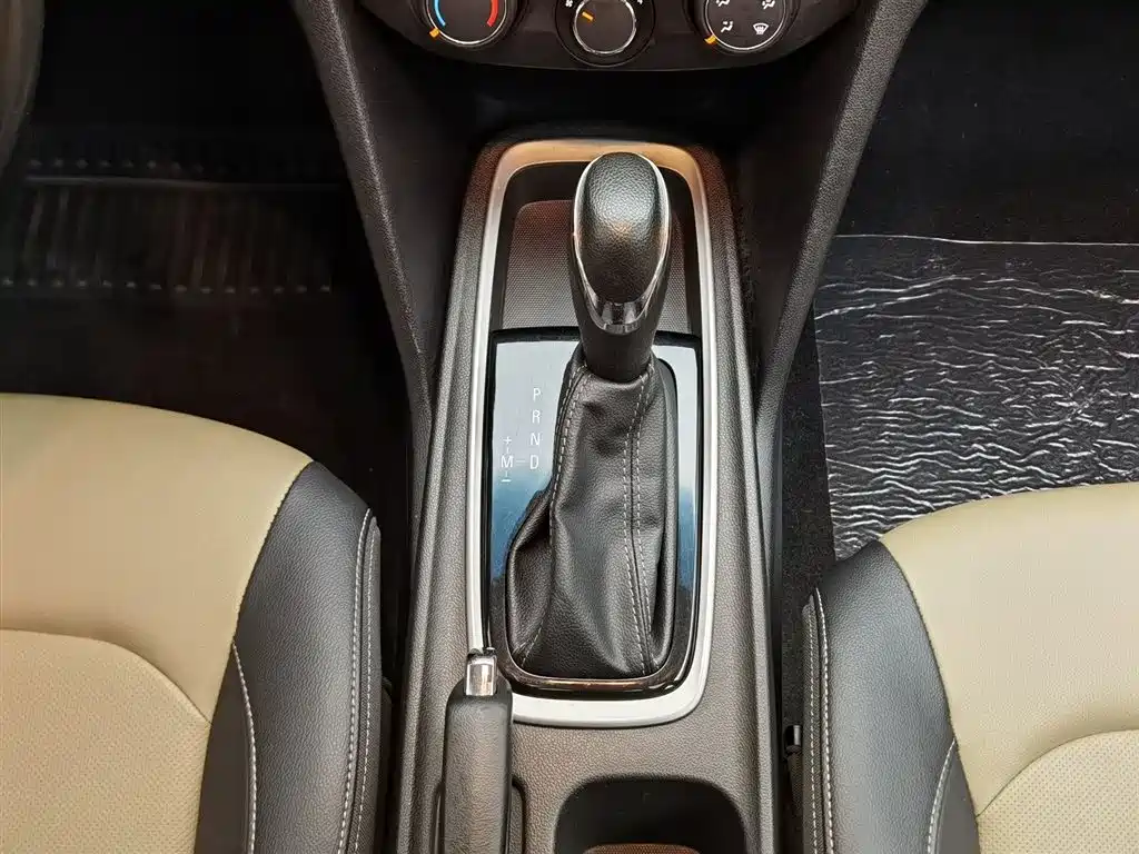 Chevrolet Monza 2022 320 Automatic Enjoyment Sunroof Edition фото 13