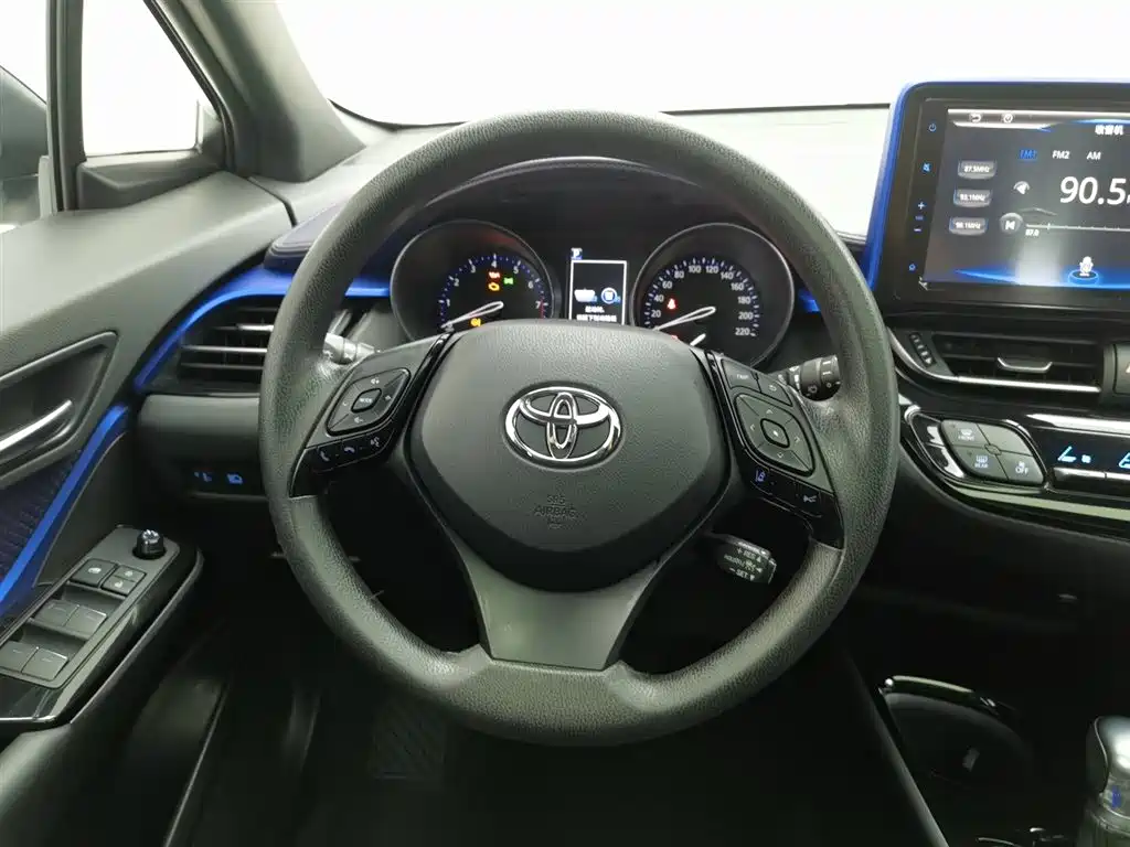 Toyota C-HR 2020 Model 2.0L Leading фото 11