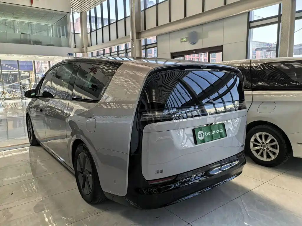 Li Auto MEGA 2024 2024 Ultra