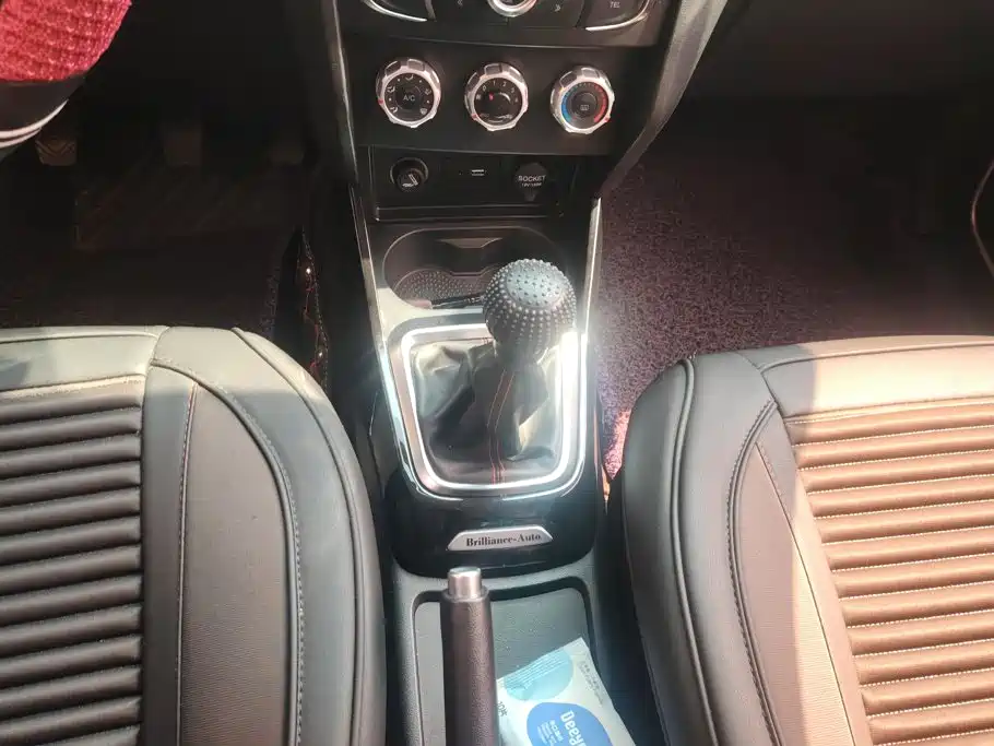 Zhonghua V3 2017 2016 1.5L Manual Smart
