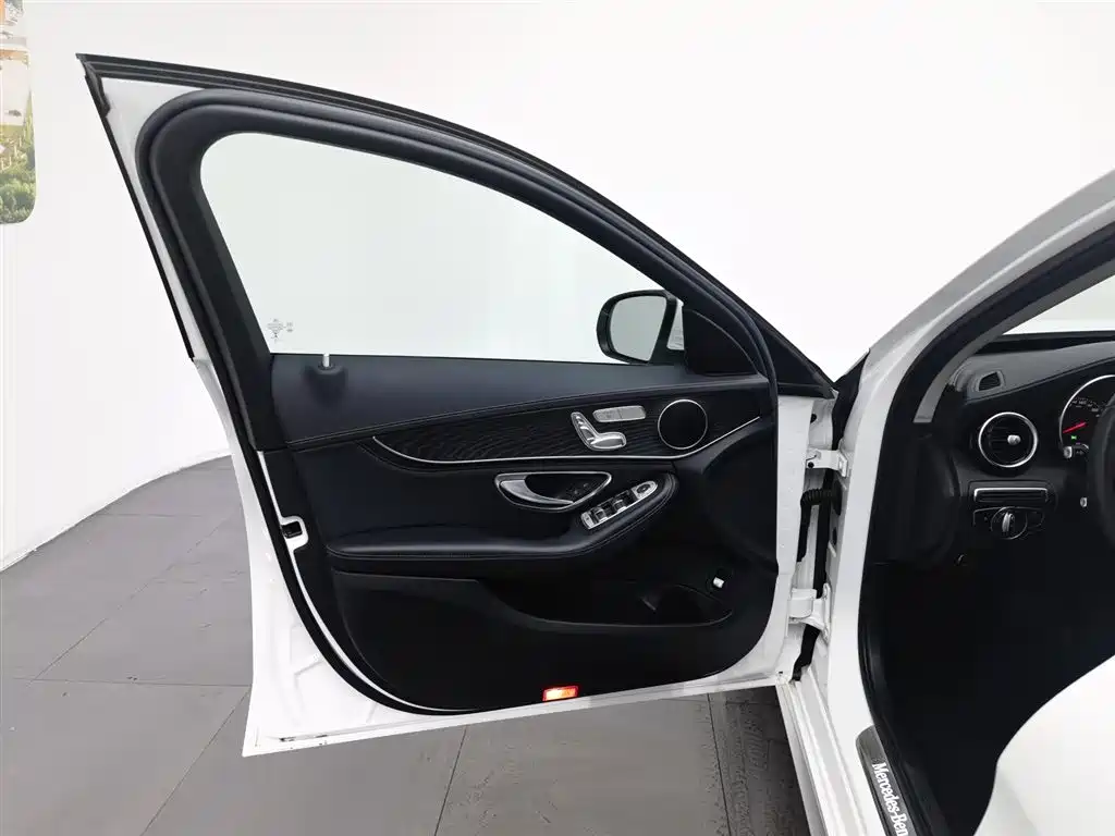Mercedes-Benz C-Class 2018 C 200 L Sport Edition фото 8