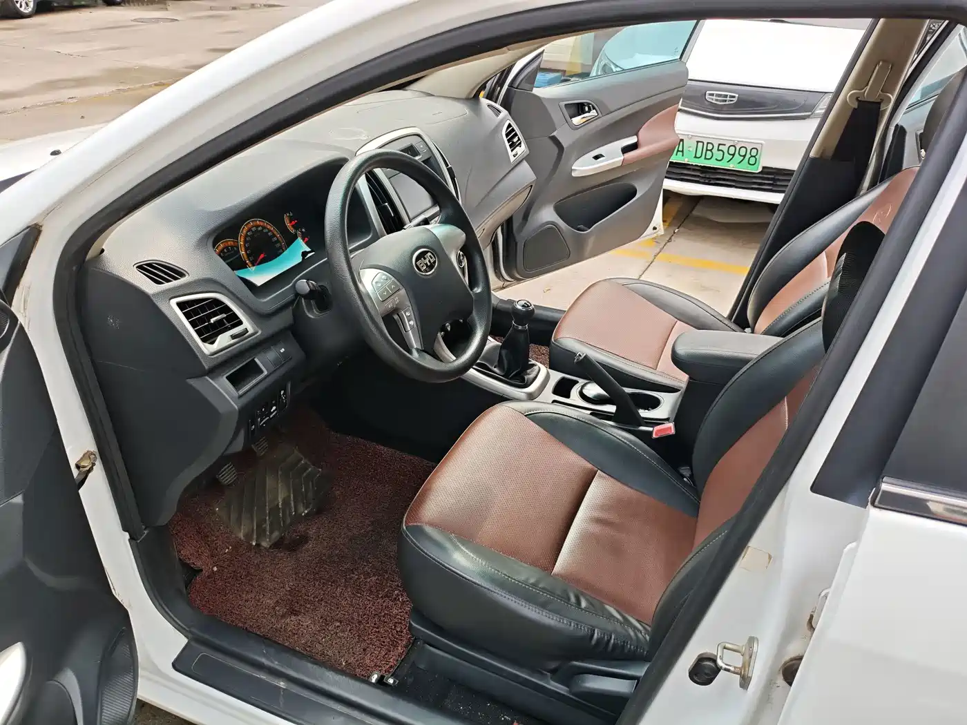 BYD F3 2015 2015 Energy-saving Edition 1.5L Manual Premium