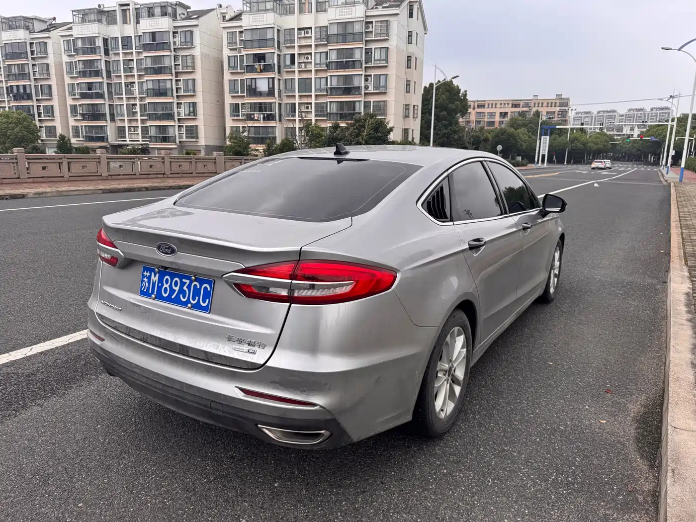 FORD MONDEO