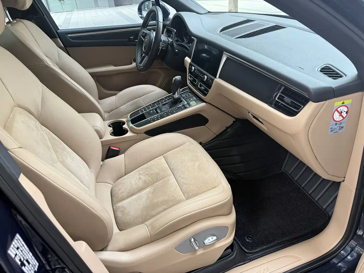 Porsche Macan 2018 Macan 2.0T фото 23