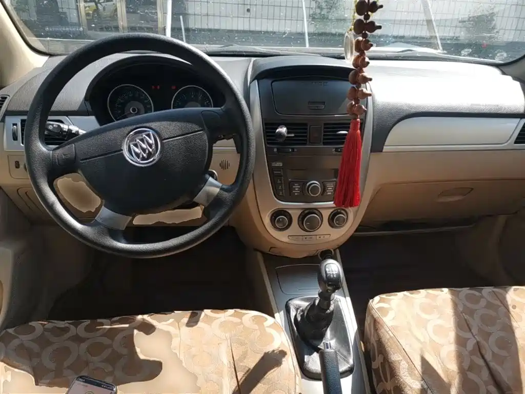 Buick Excelle 2013 1.5L Manual Classic Edition фото 10