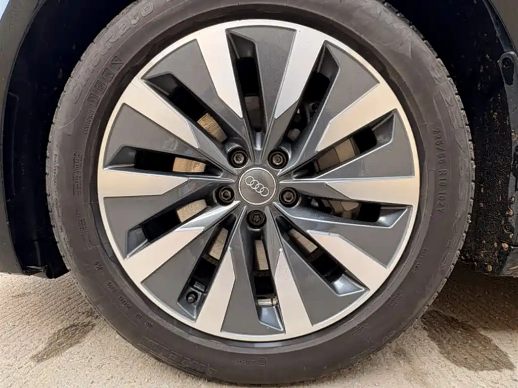 Audi A6L 2021 45 TFSI Exclusive Elegance фото 23