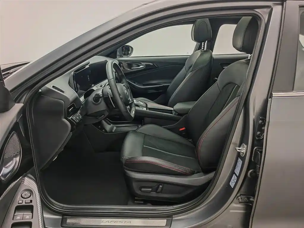 Hyundai Fista 2023 270T N Line DLX Luxury Edition фото 10