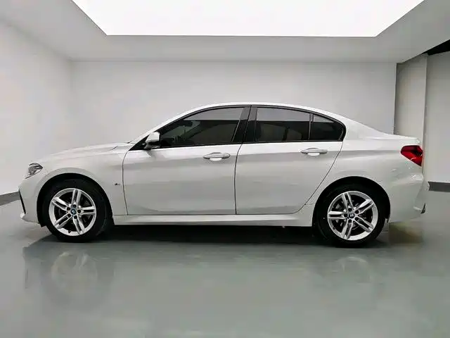 BMW 1 Series 2020 Model 120i M Sport Package фото 18