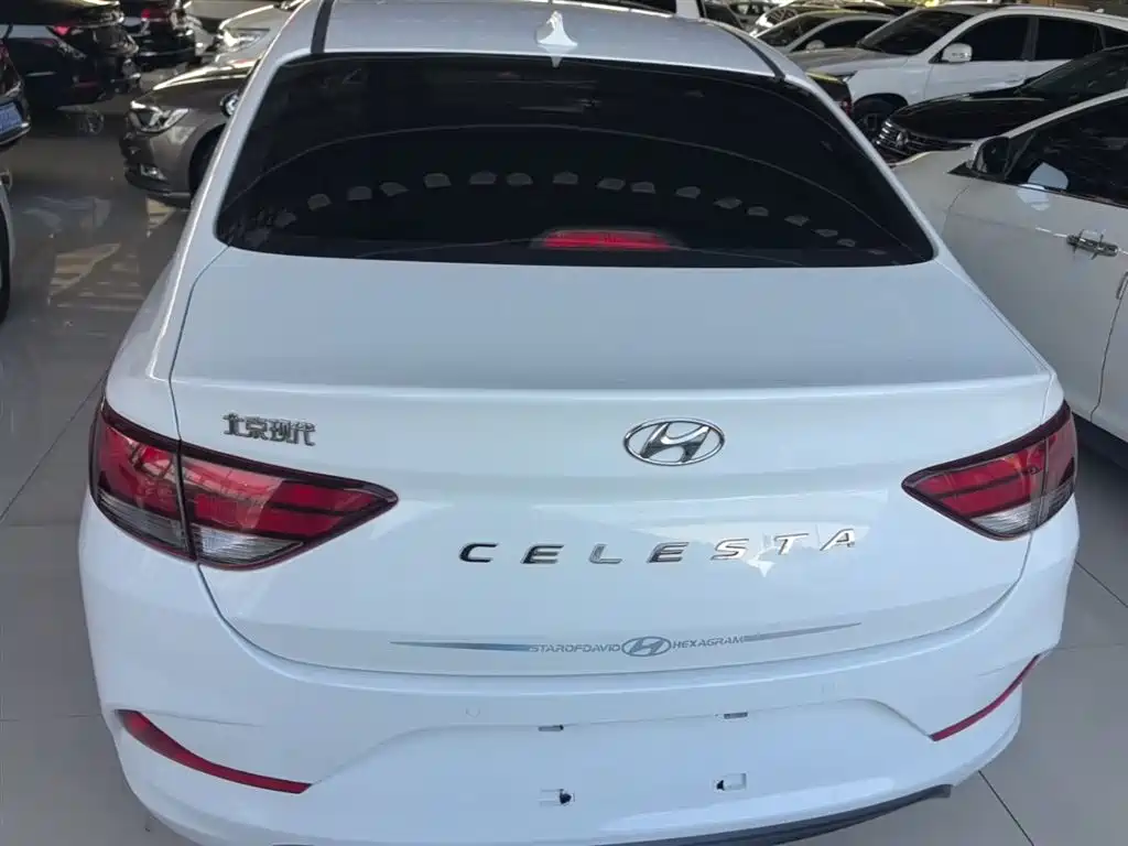 Hyundai Elantra 2018 1.6L Automatic Pleasing Edition GL China VI фото 6