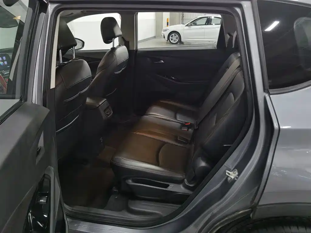 Chevrolet Volando 2018 Redline 530T Auto Premium Edition (5+2 seats) China V фото 15