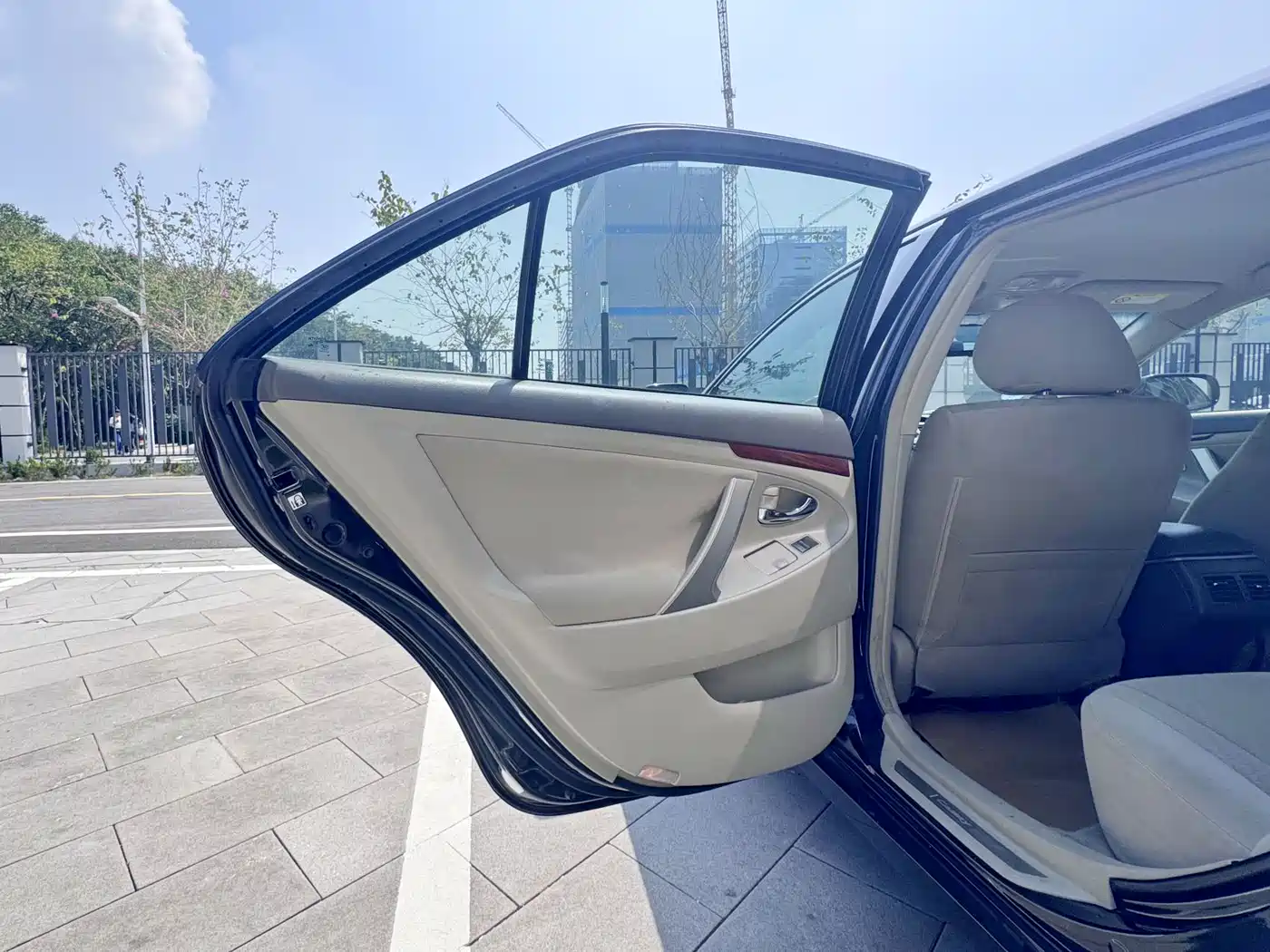 Toyota Camry 2013 200E Classic Elite Edition фото 25