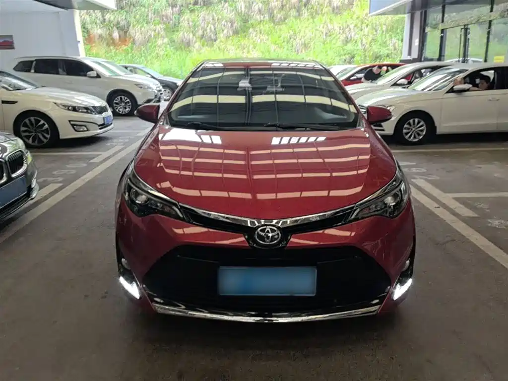 Toyota Levin 2017 Facelift 185T CVT Elite (China V) фото 3