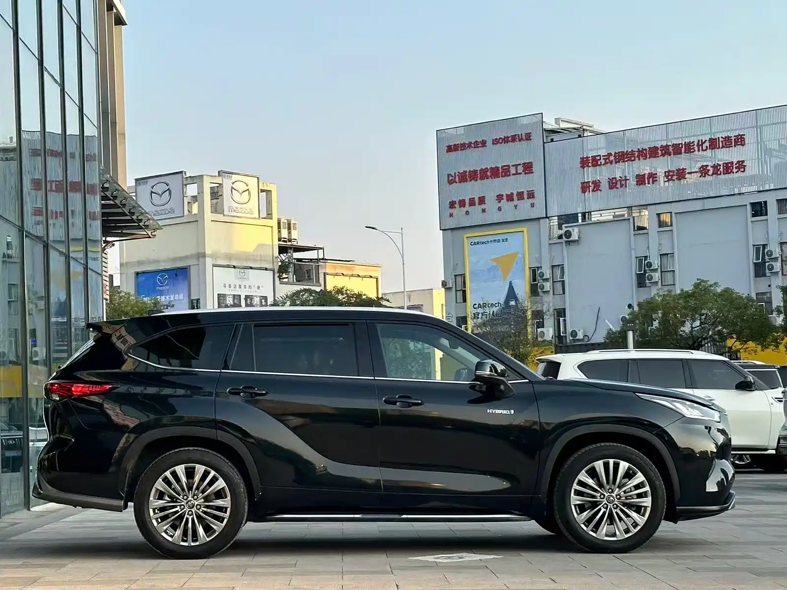 Фото 3 - Toyota Highlander