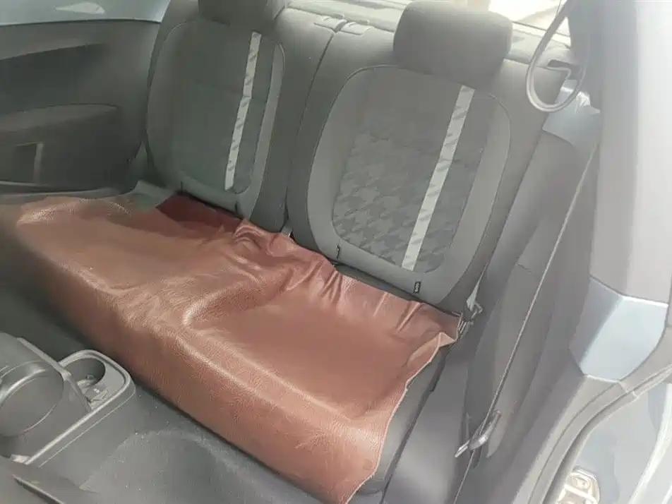 Volkswagen Beetle 2018 180TSI Easy Joy Edition фото 14