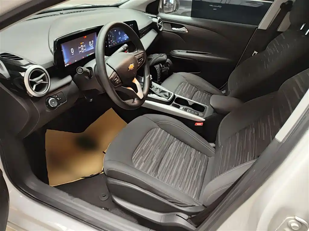 Chevrolet Monza 2023 1.5L DCT Enjoyment Edition фото 11