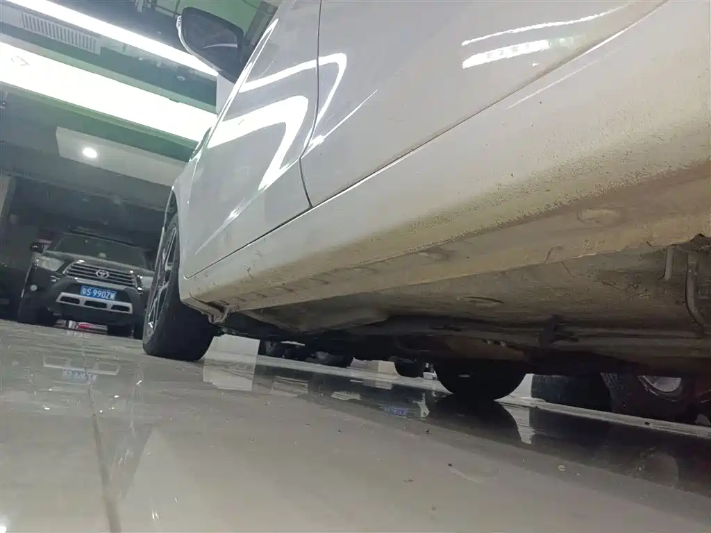 BYD G5 2014 1.5TID Automatic Premium фото 24