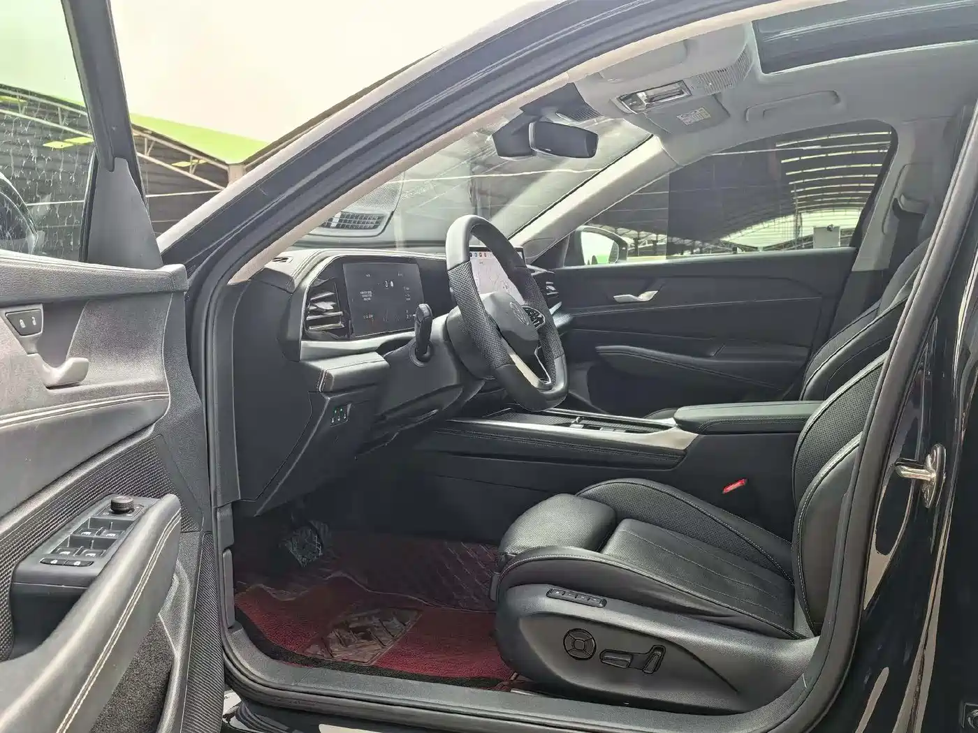 Volkswagen Passat 2025 Pro 380TSI Starlight Dragon Glory Edition фото 7