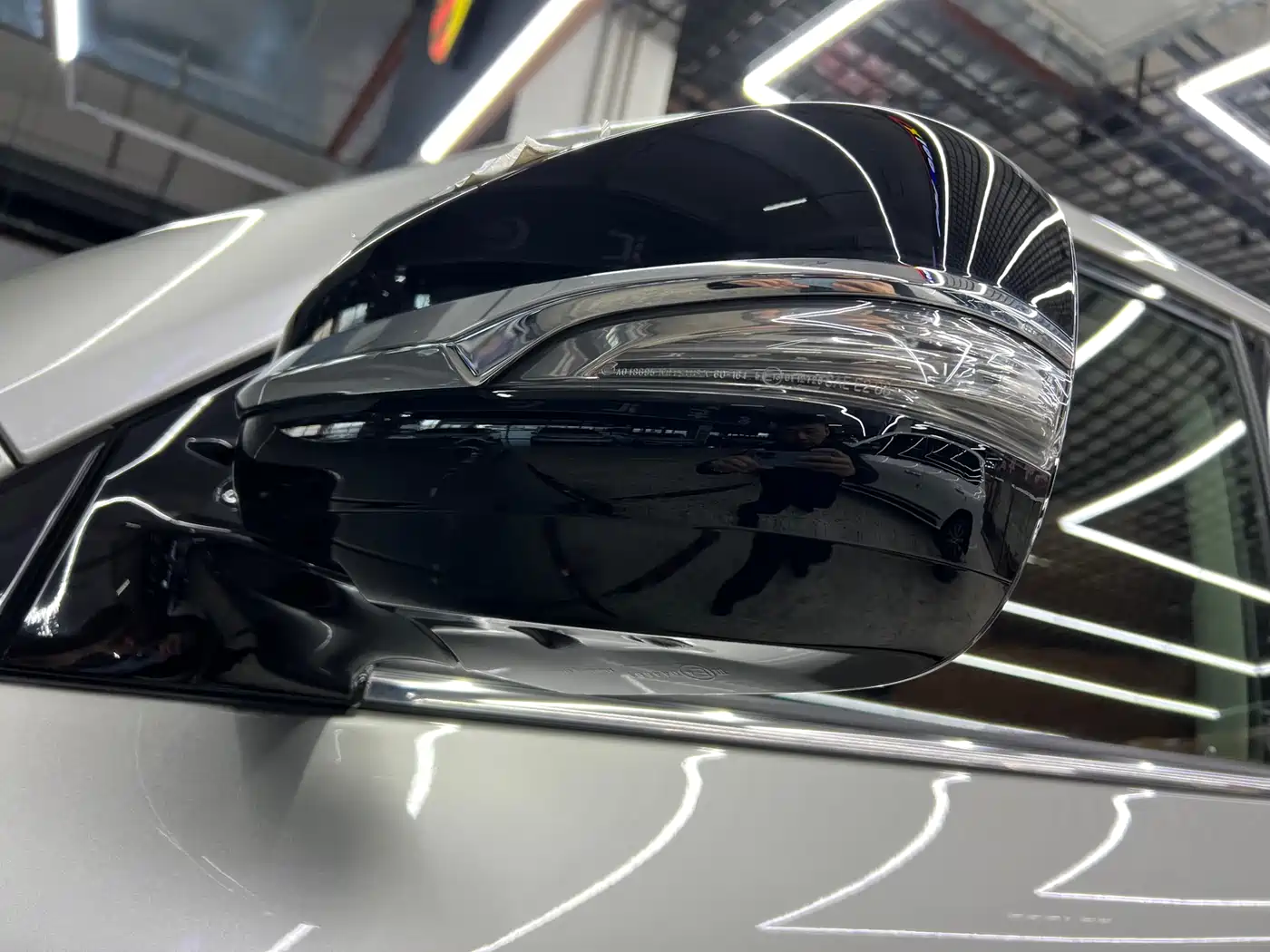 Lexus LX 2019 570 Peak Special Edition фото 13