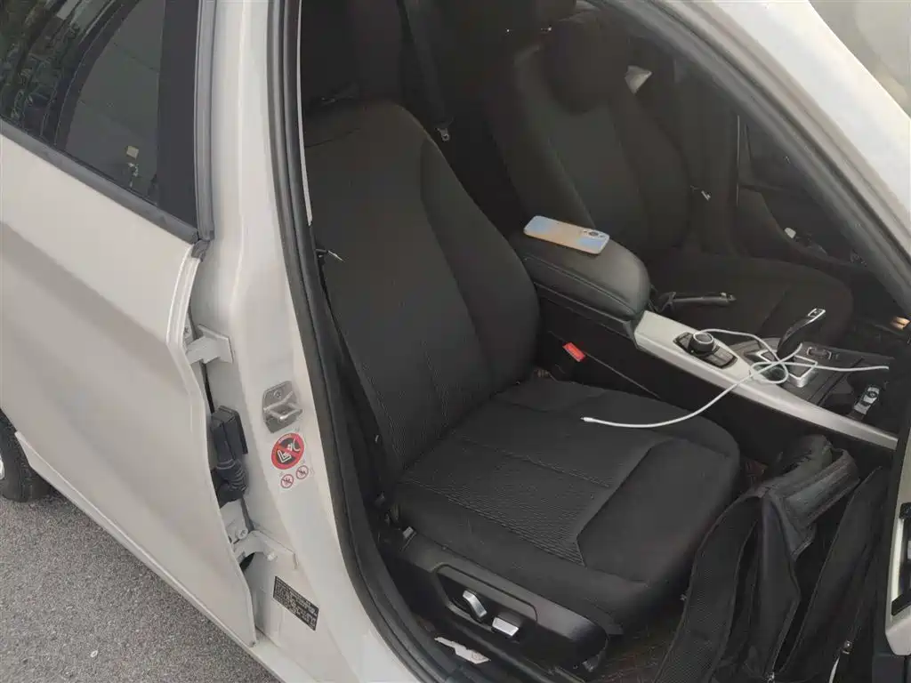 BMW 1 Series (Import) 2015 120i Leading фото 25