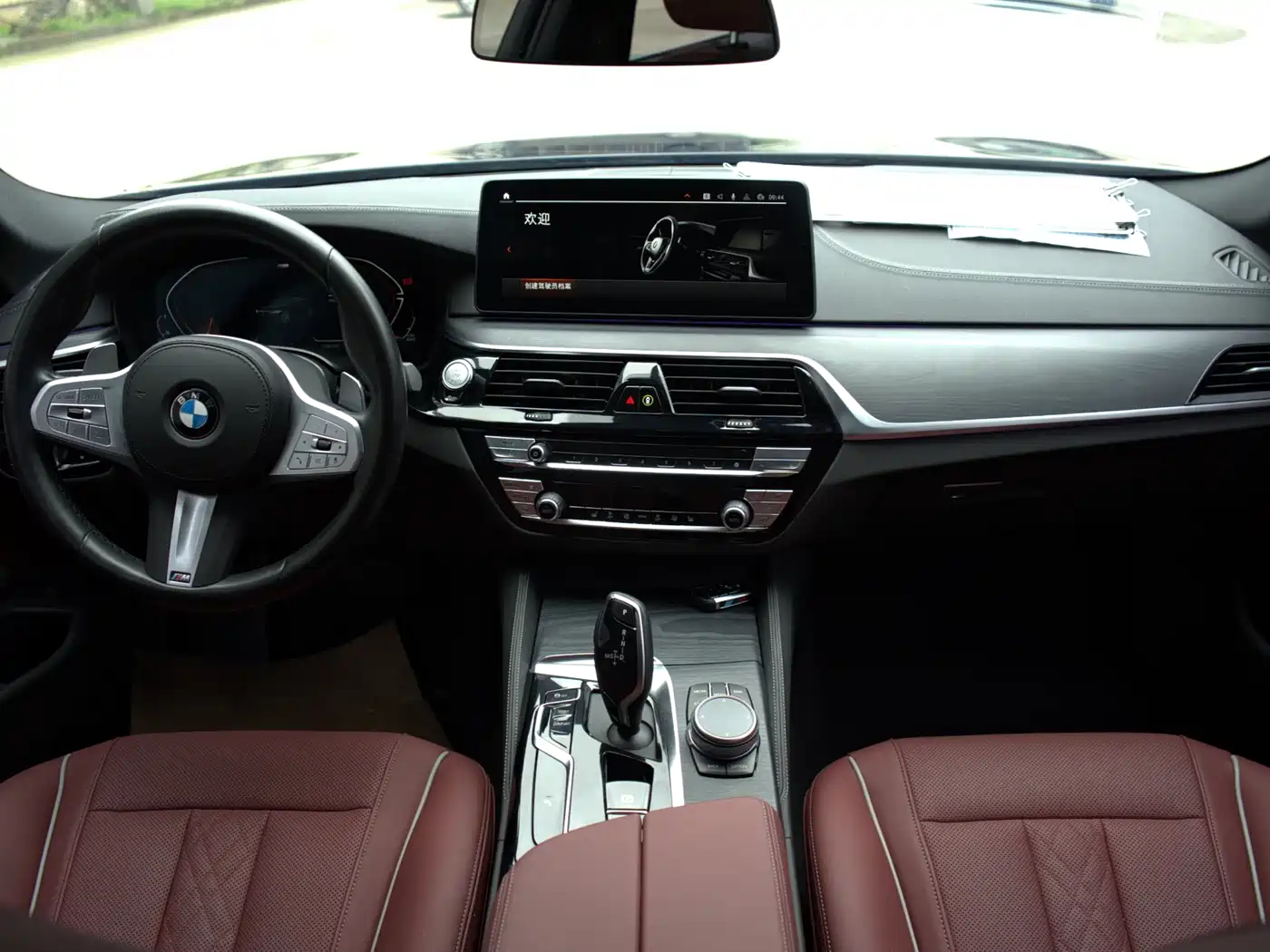 BMW 5 Series 2023 530Li Leading M Sport Package фото 5