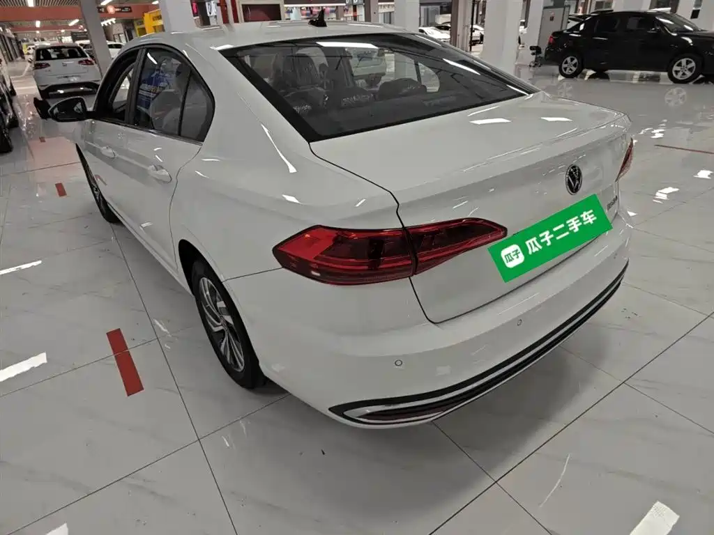 Volkswagen Bora 2025 Facelift 200TSI DSG Navigation Edition фото 23