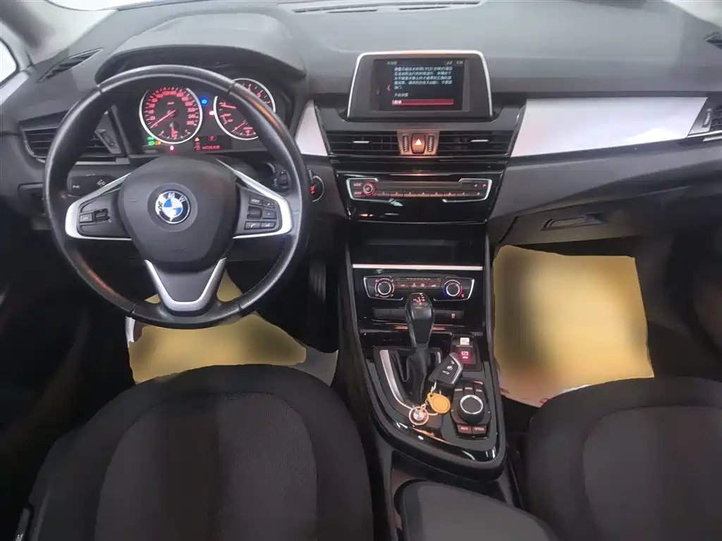BMW 2 Series Touring 2016 218i Fashion Model фото 6