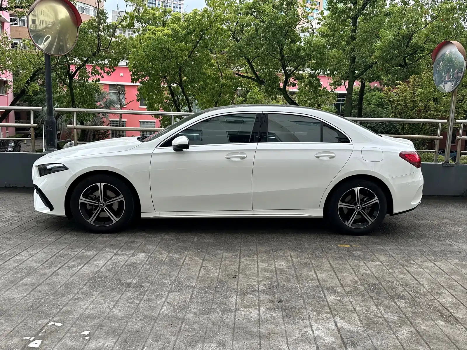 Фото 3 - Mercedes-Benz A-Class