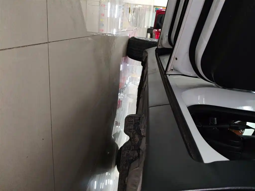 Buick Encore 2017 18T Automatic 2WD Urban Leading фото 21