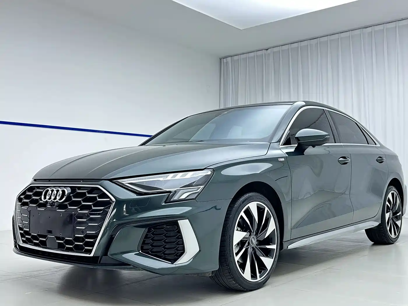 Audi A3 2023 Facelift A3L Limousine 35 TFSI Fashion Sport
