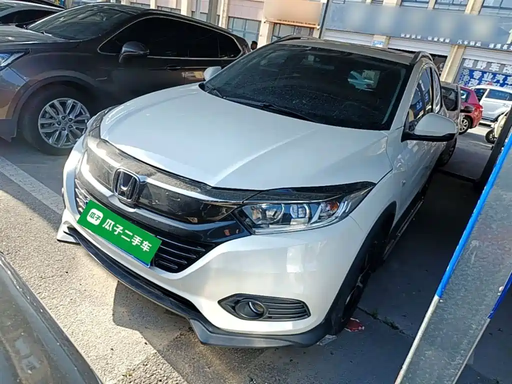 Honda Vezel 2020 1.5L CVT Pioneer