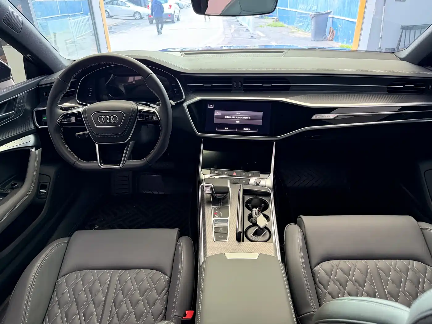 AUDI A7L