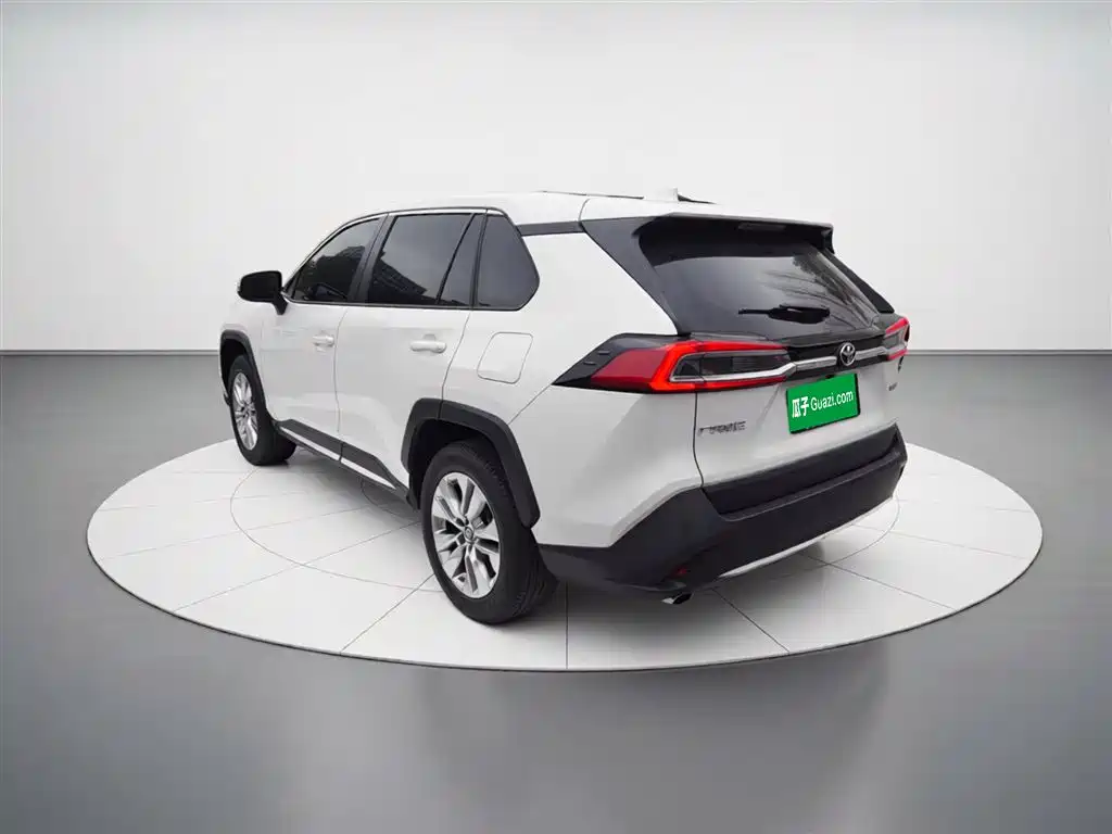 Toyota Wildlander 2020 2.0L CVT 2WD Luxury Edition фото 10