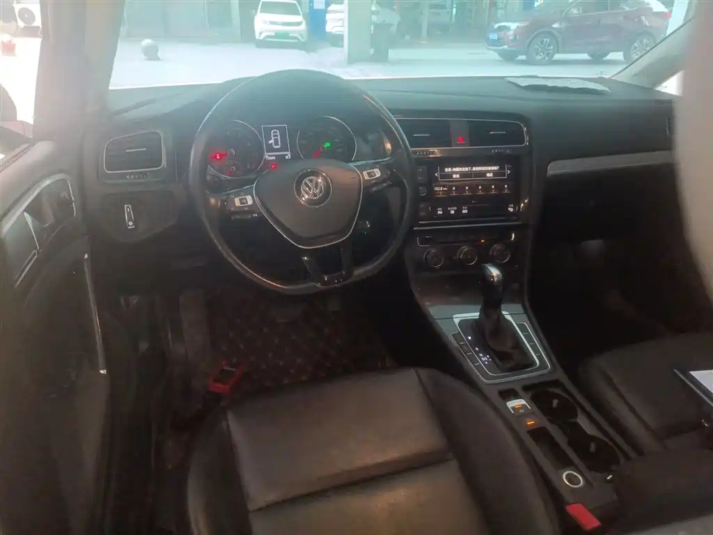 Volkswagen Golf 2019 200TSI DSG Comfort Progressive China VI фото 11